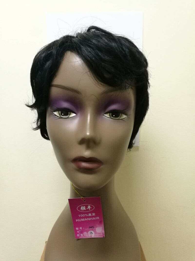 Perruque 100% naturelle coiffure courte